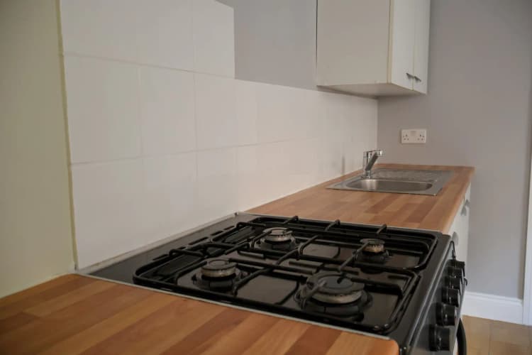 property photo 12 of 37