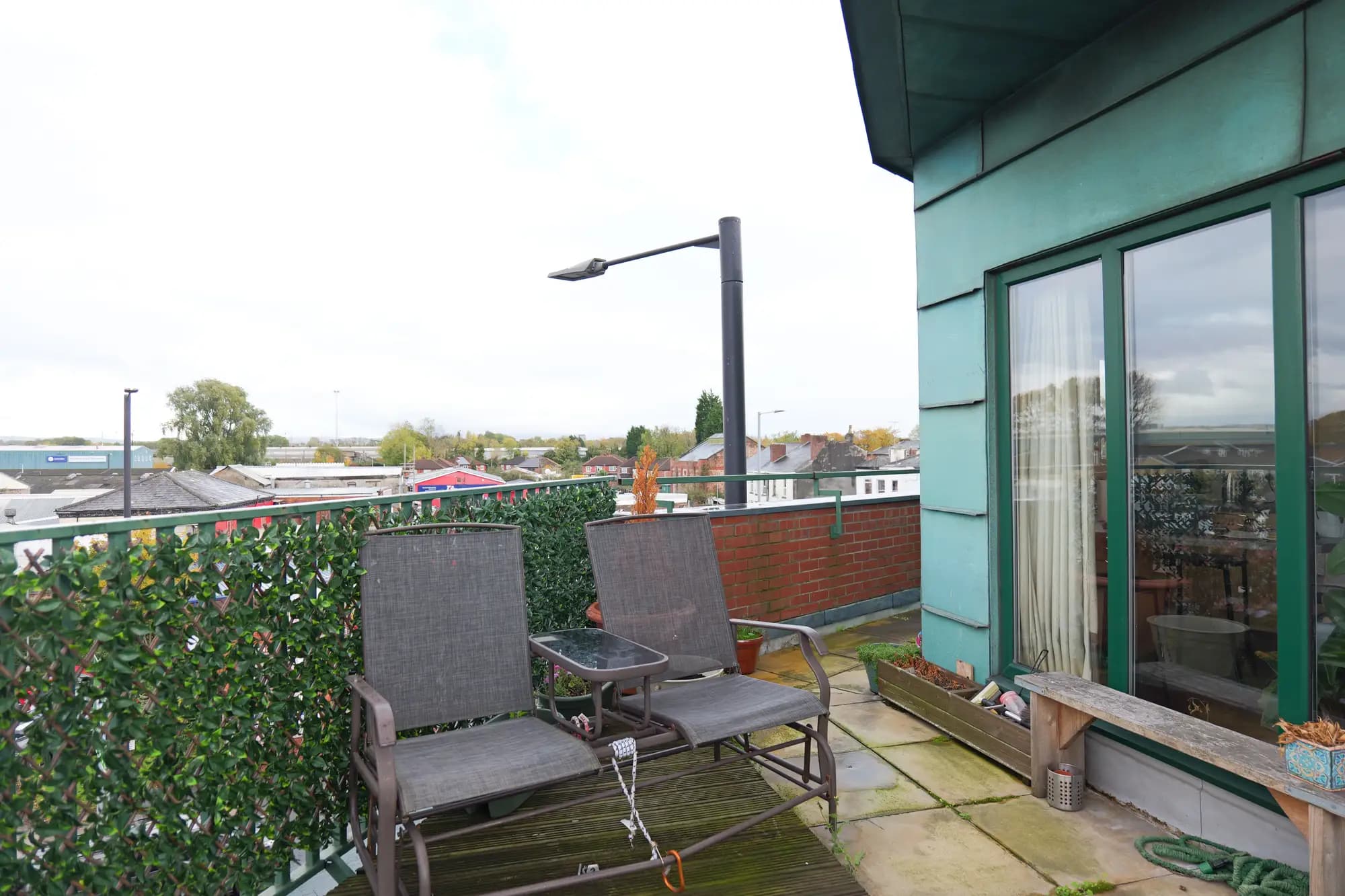 property photo 13 of 17