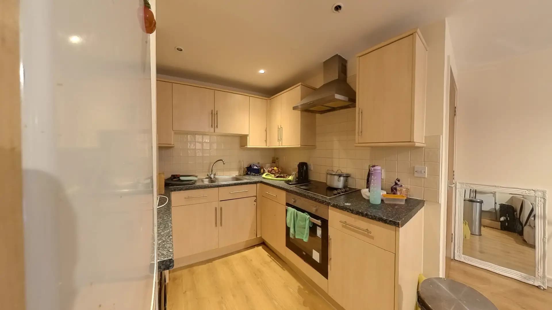 property photo 6 of 24