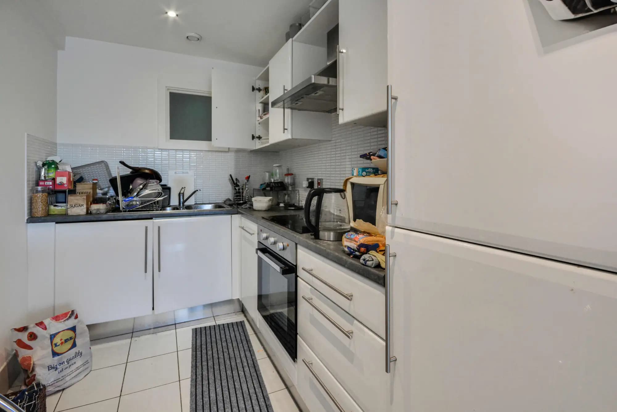 property photo 5 of 15