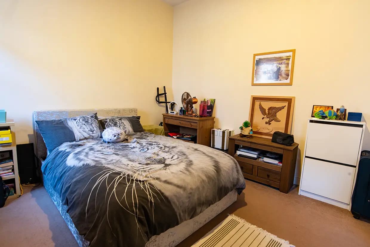 property photo 14 of 18