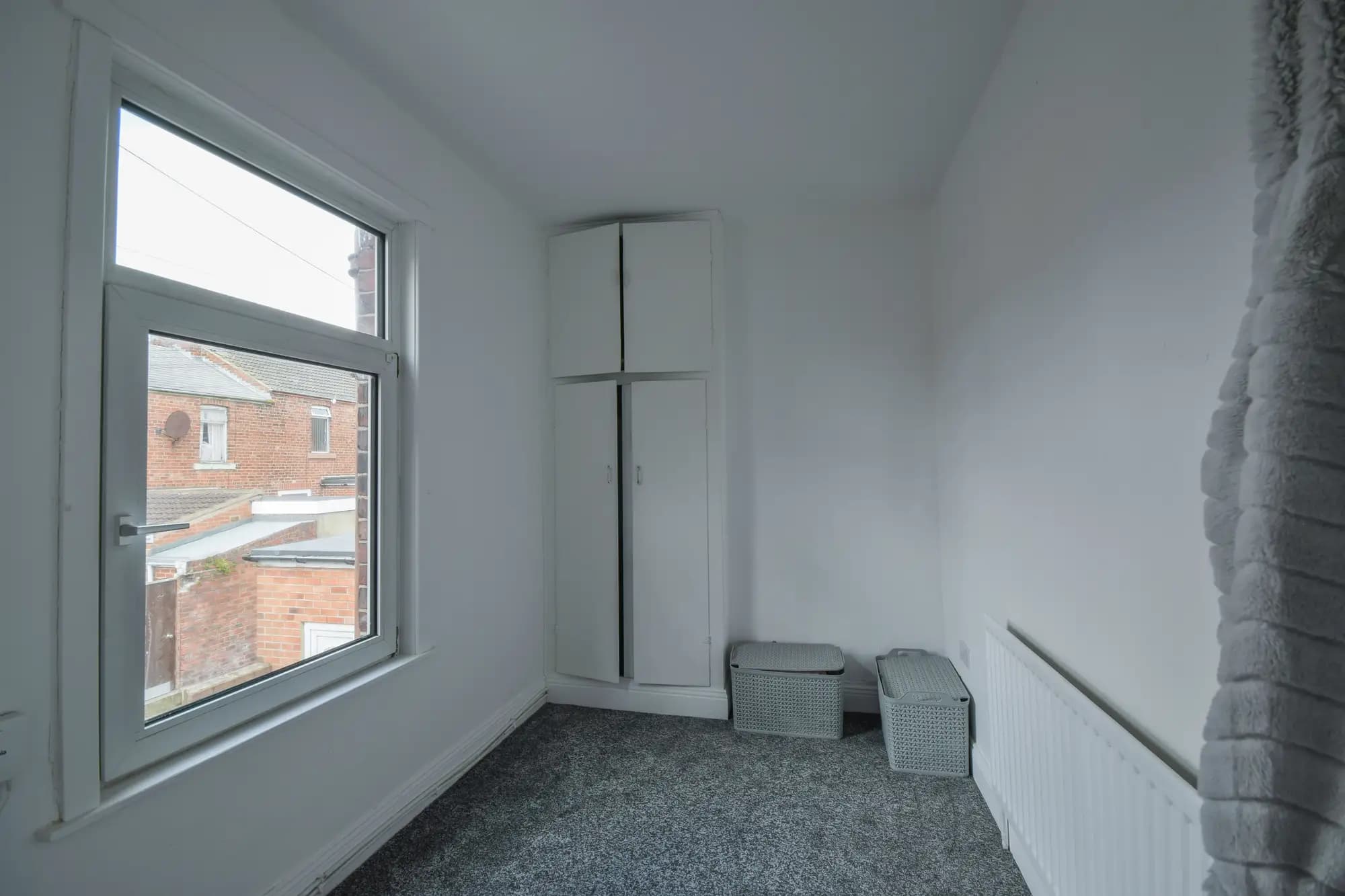 property photo 13 of 20