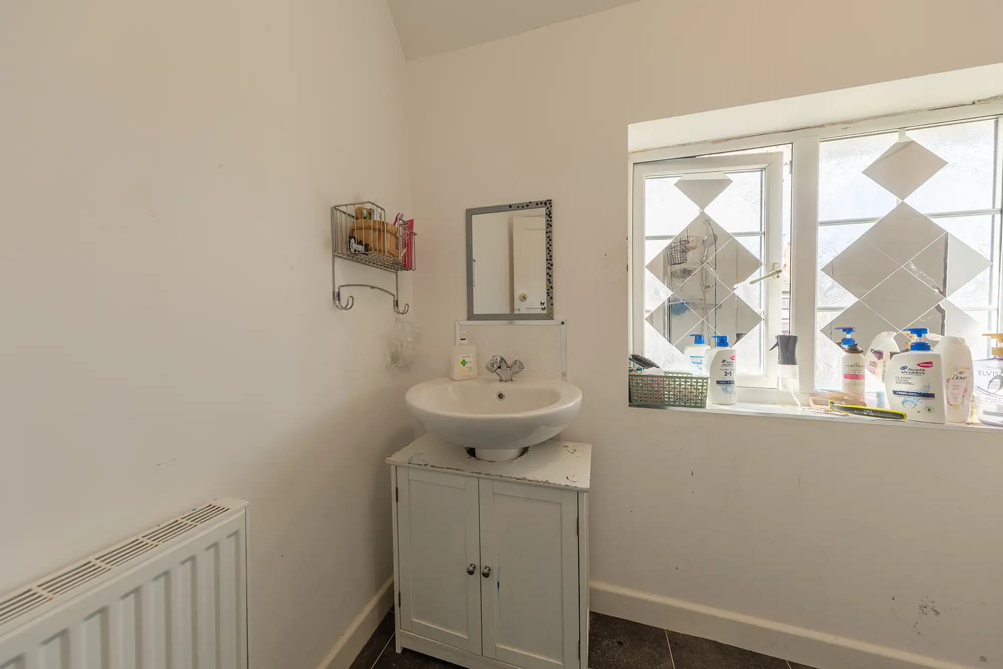 property photo 10 of 37