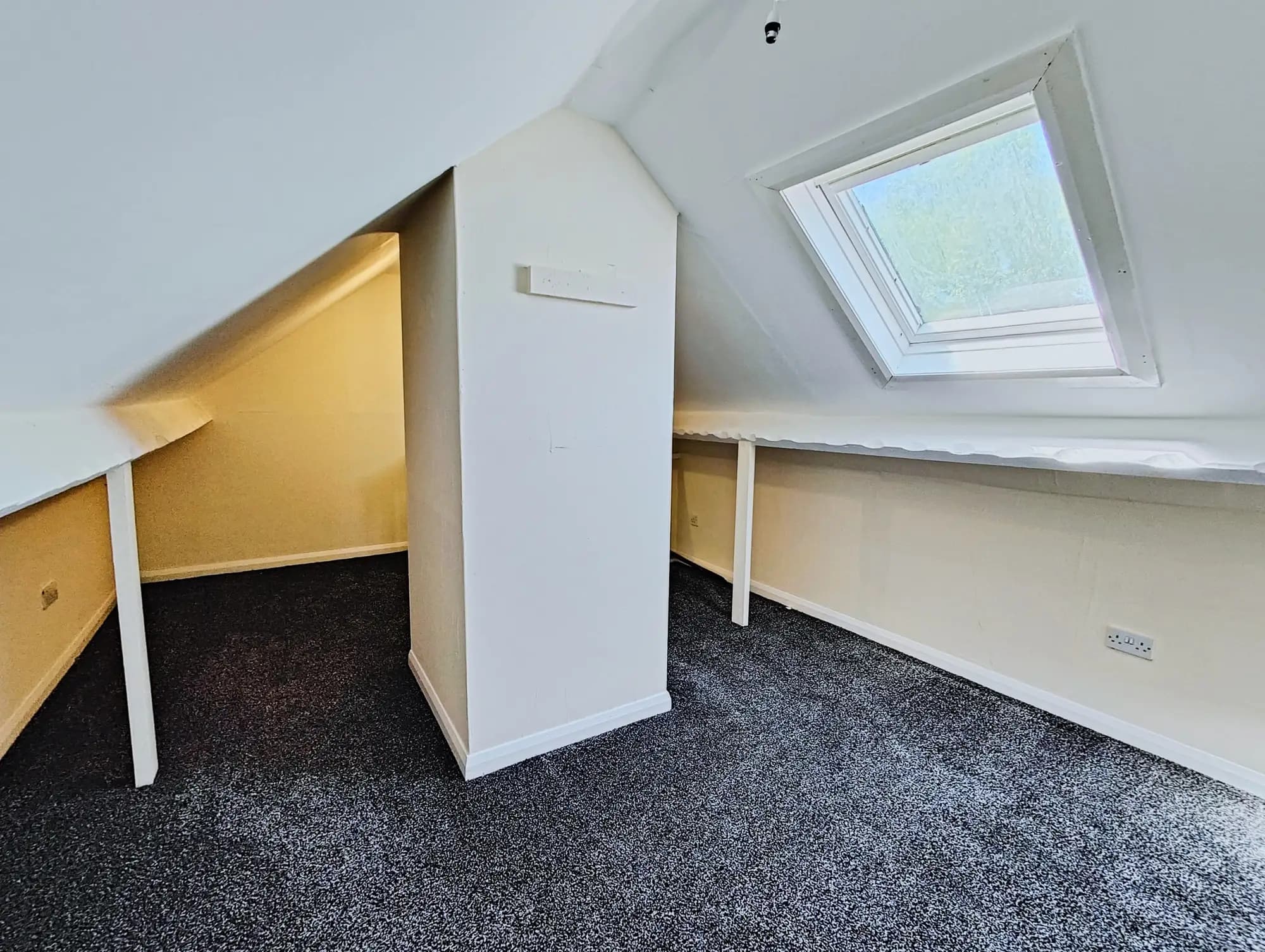 property photo 16 of 26