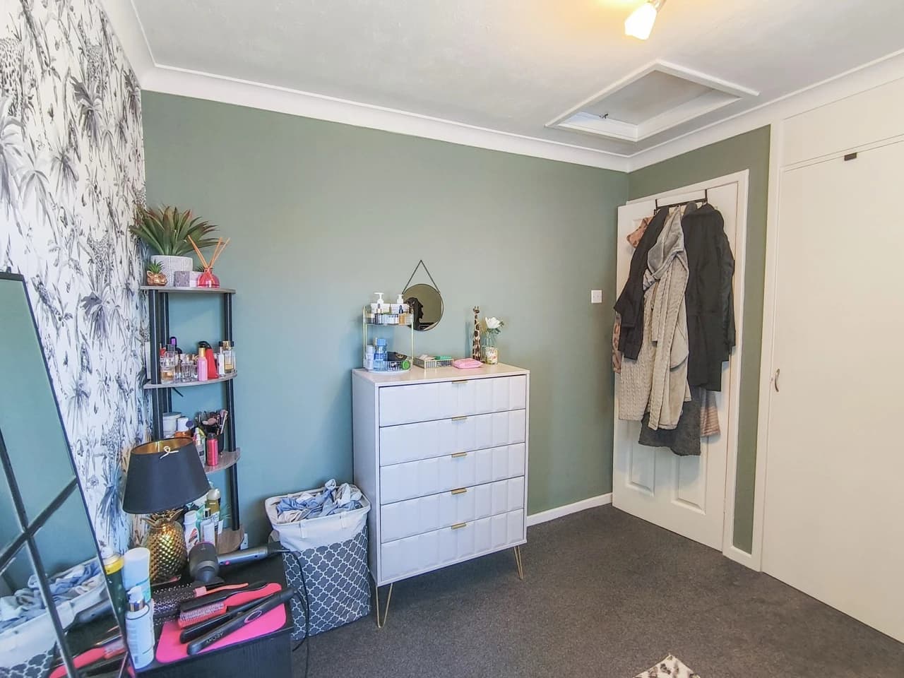 property photo 12 of 16