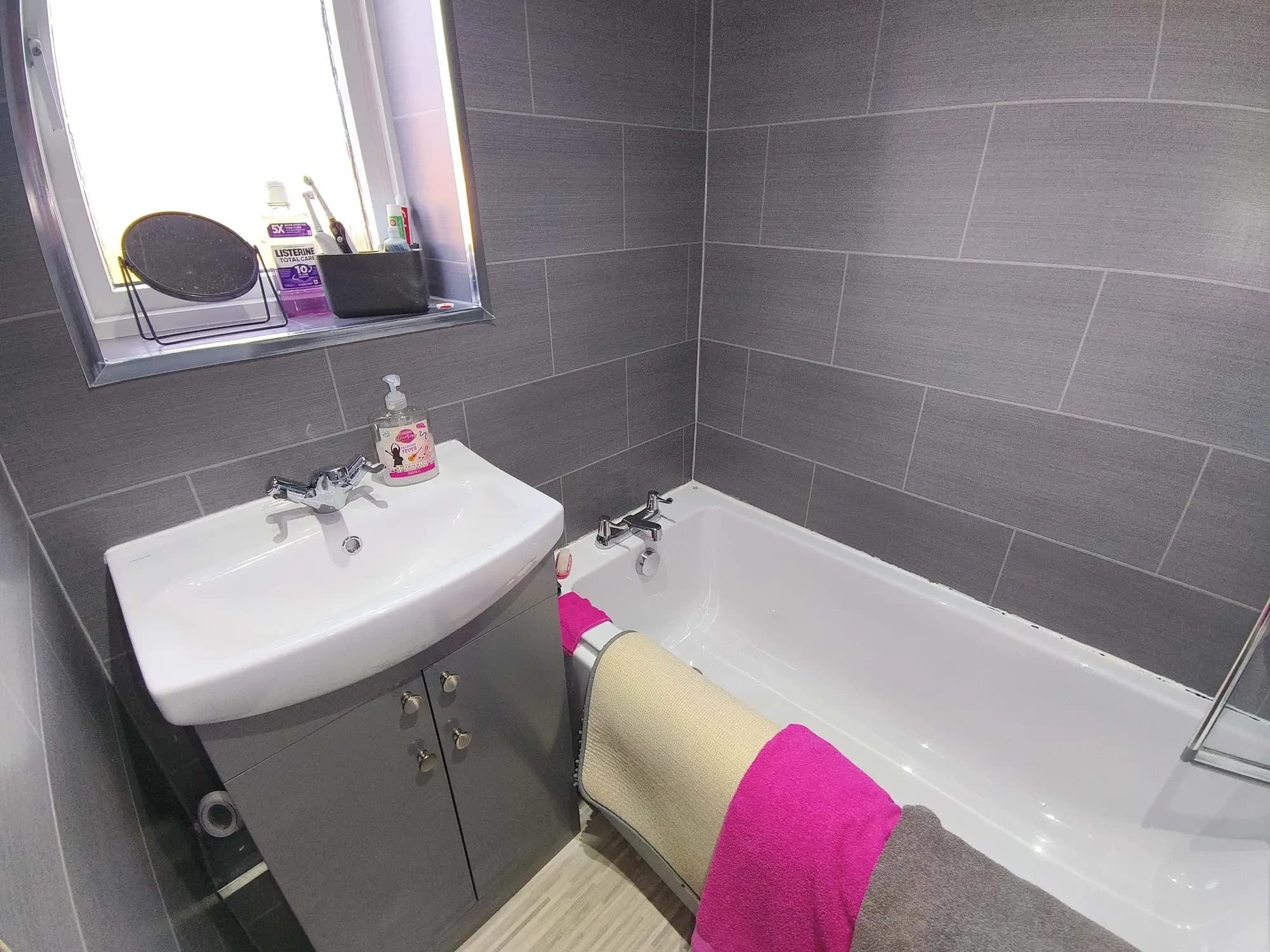 property photo 7 of 19