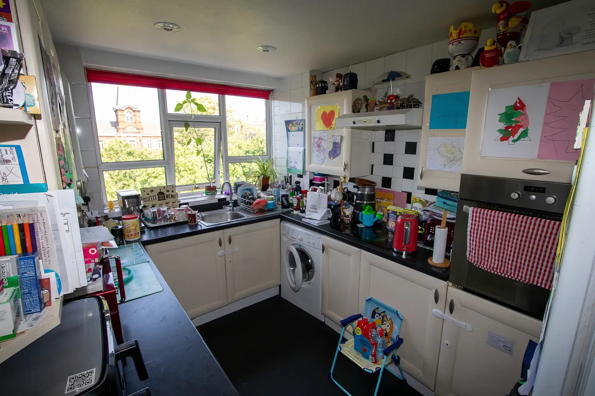 property photo 5 of 15