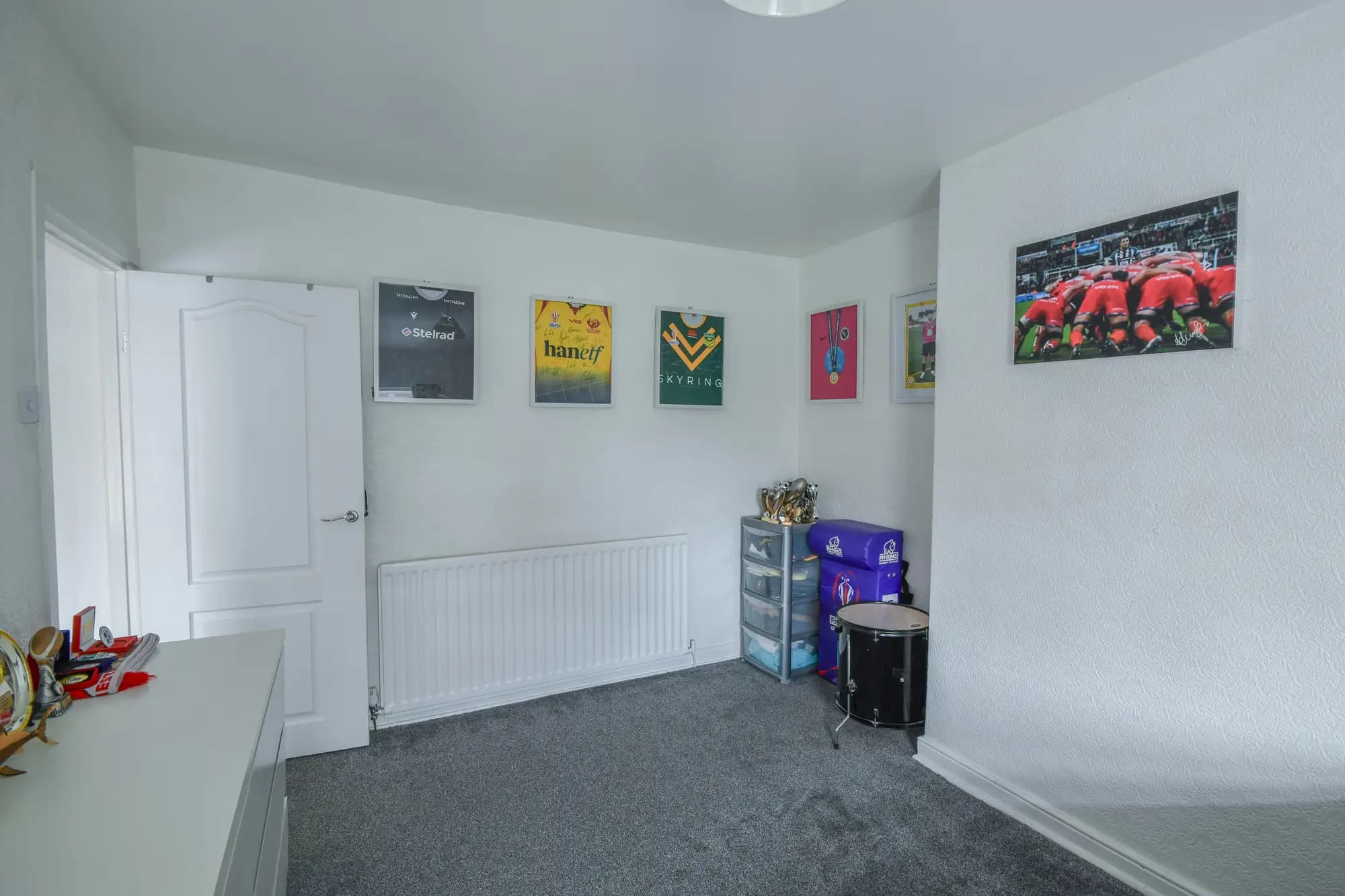 property photo 14 of 17