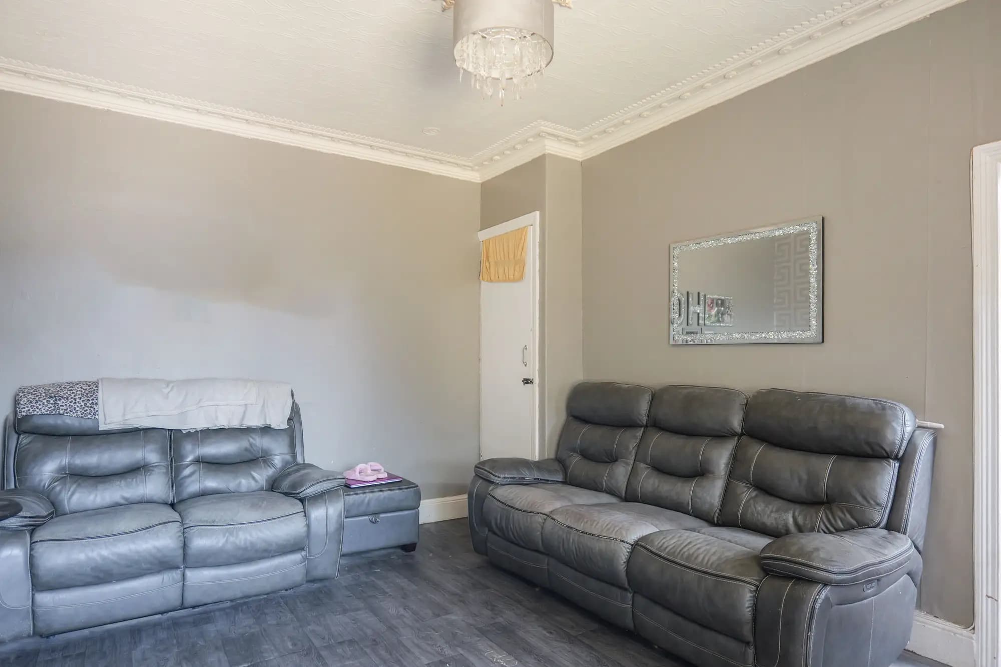 property photo 5 of 27