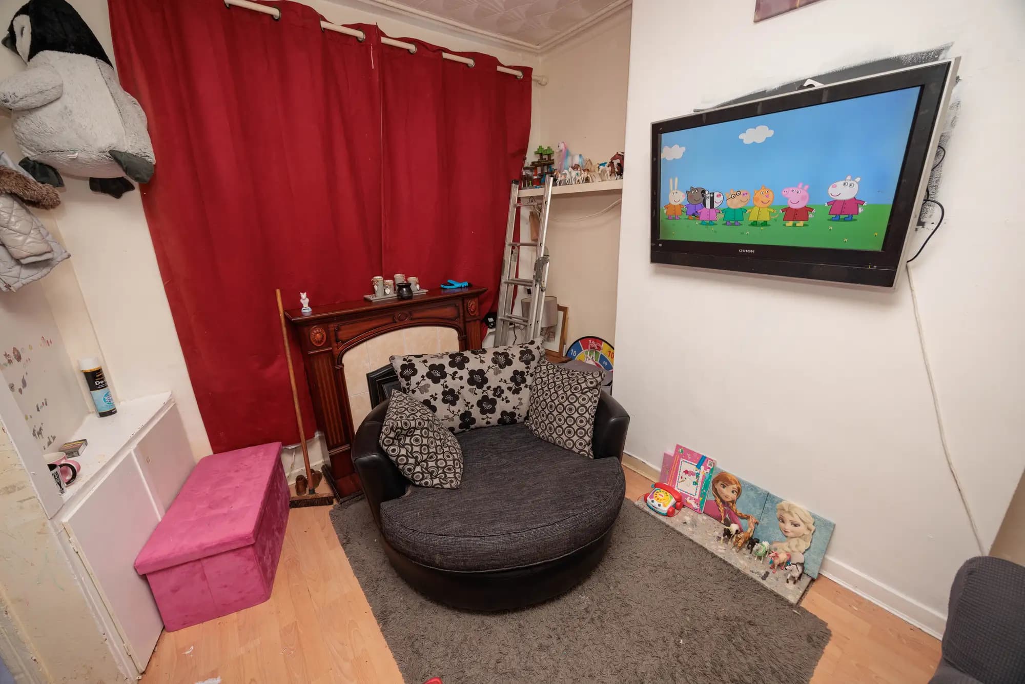 property photo 9 of 36