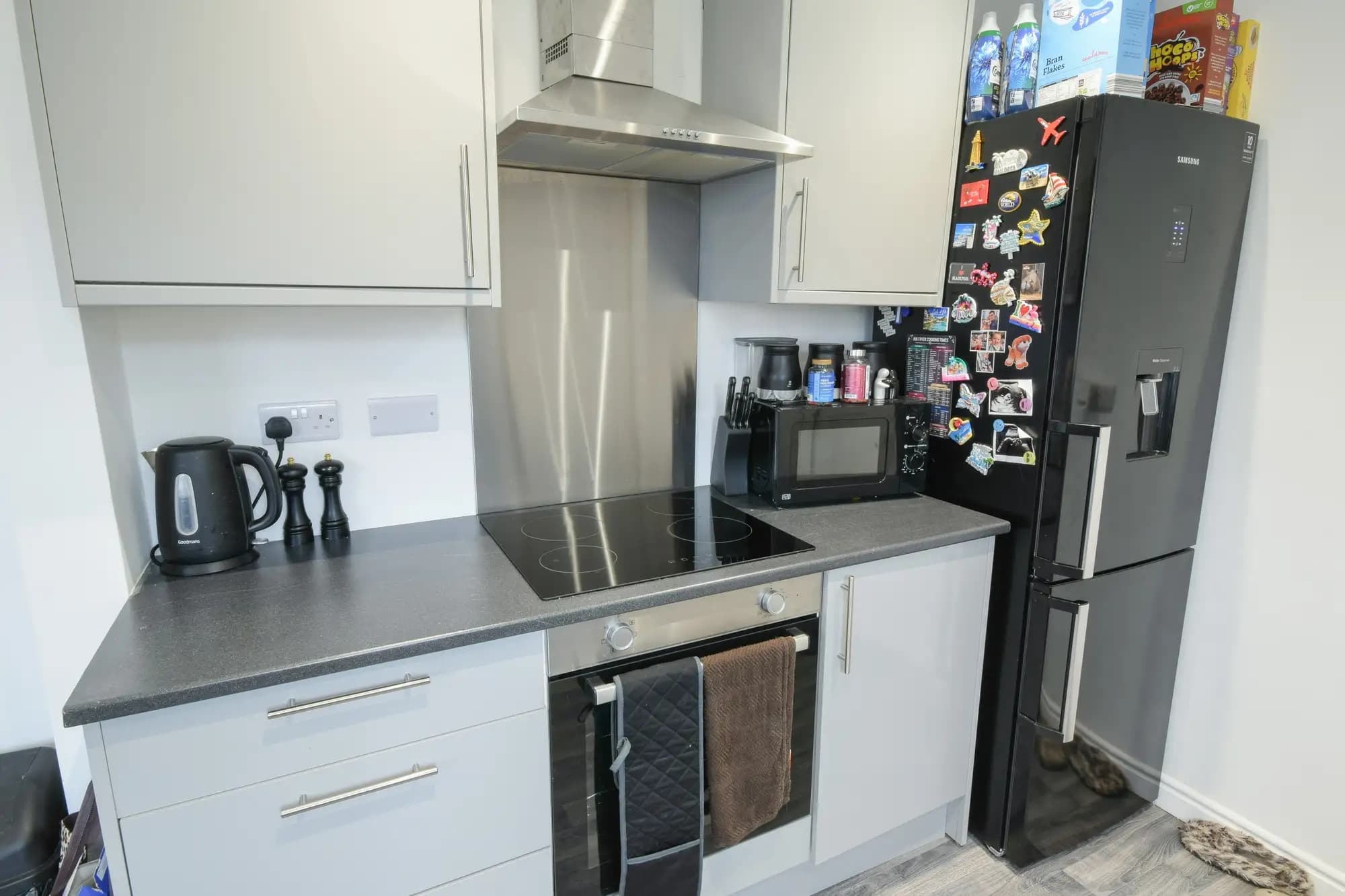 property photo 6 of 20