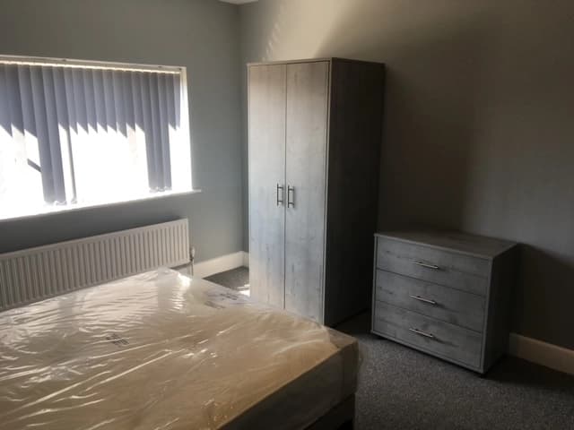property photo 20 of 40