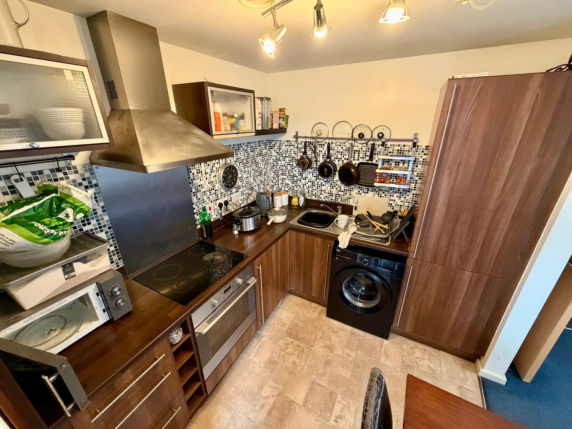 property photo 6 of 22