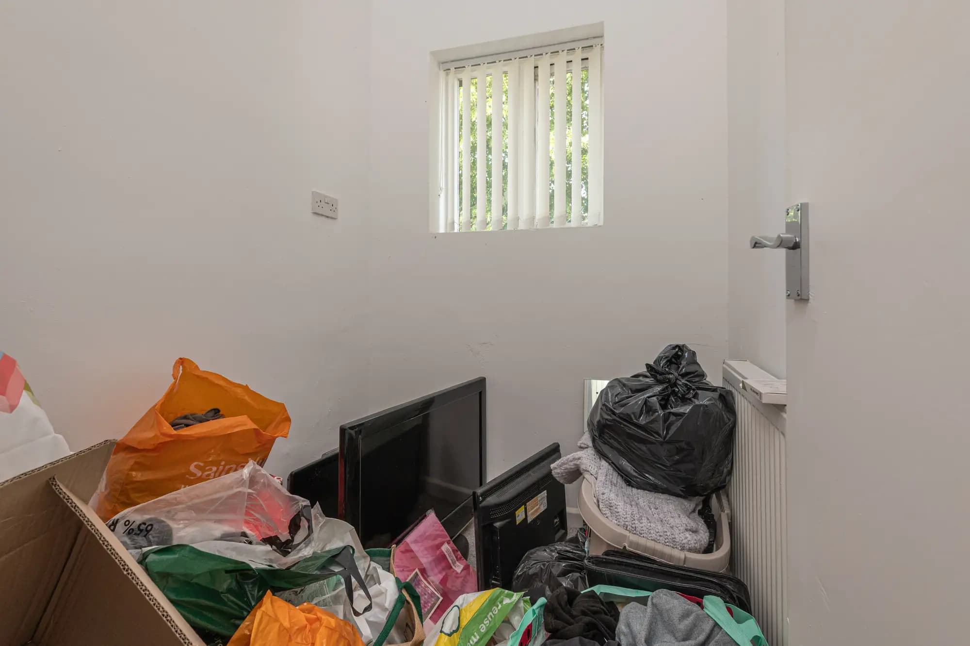 property photo 24 of 33