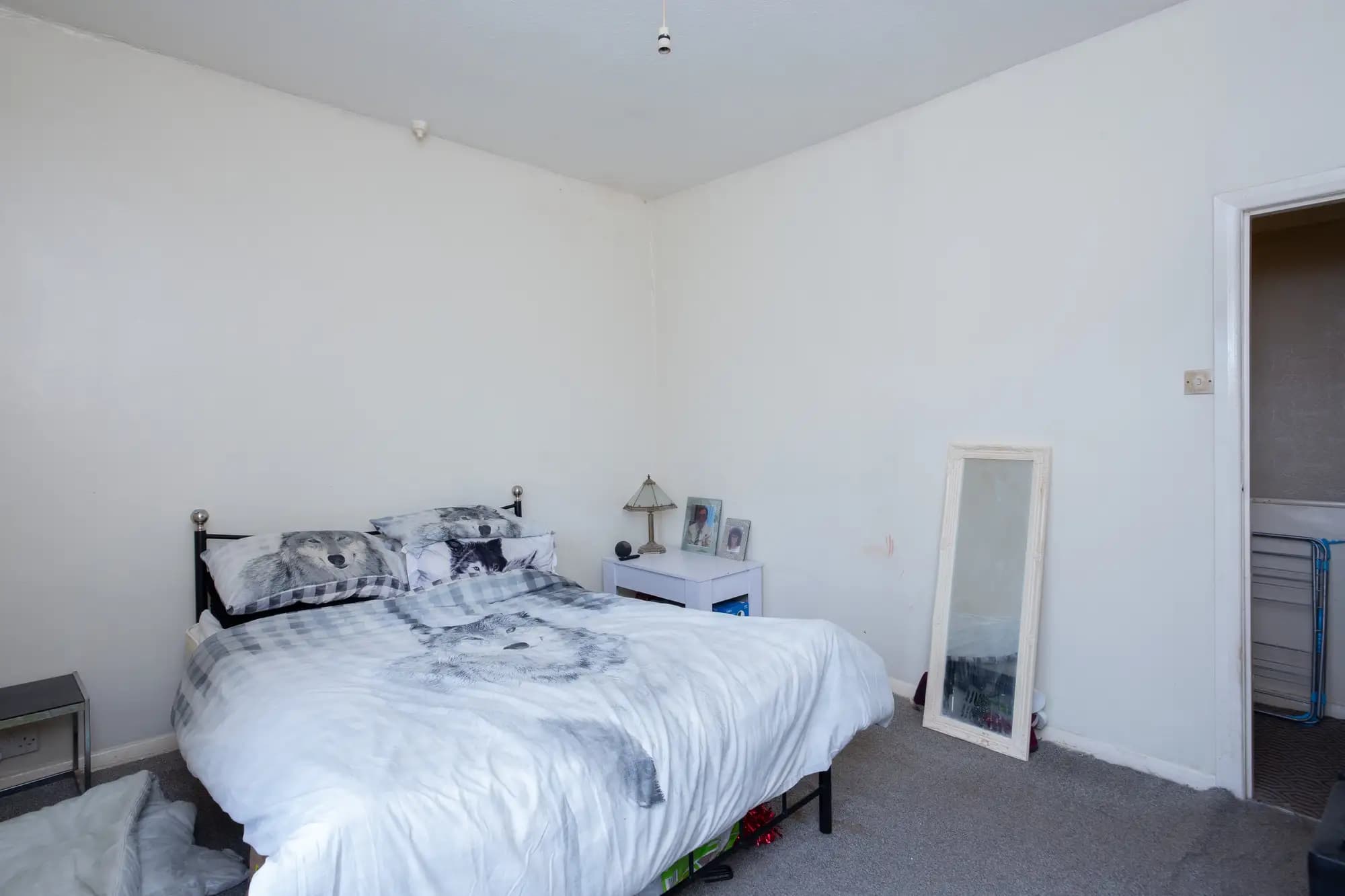 property photo 9 of 22