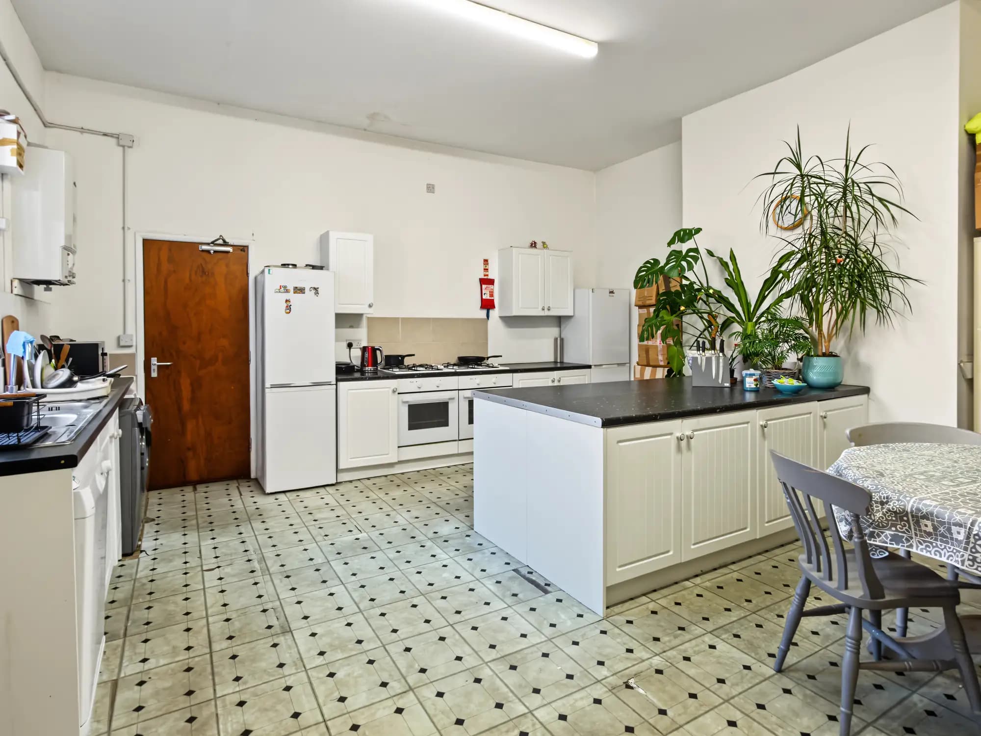 property photo 3 of 41