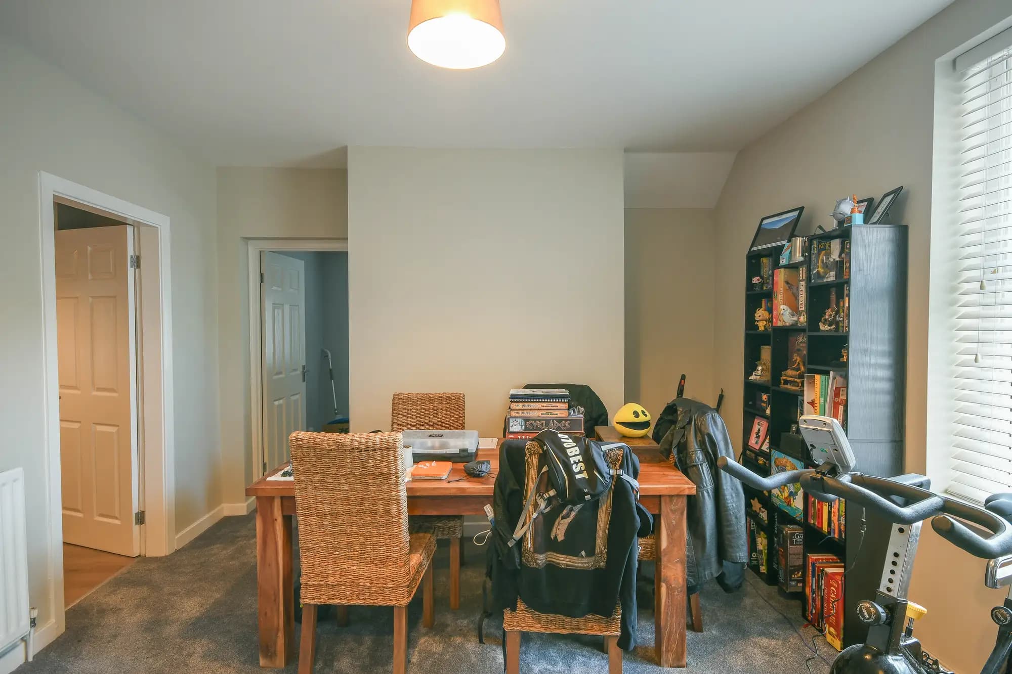 property photo 6 of 21