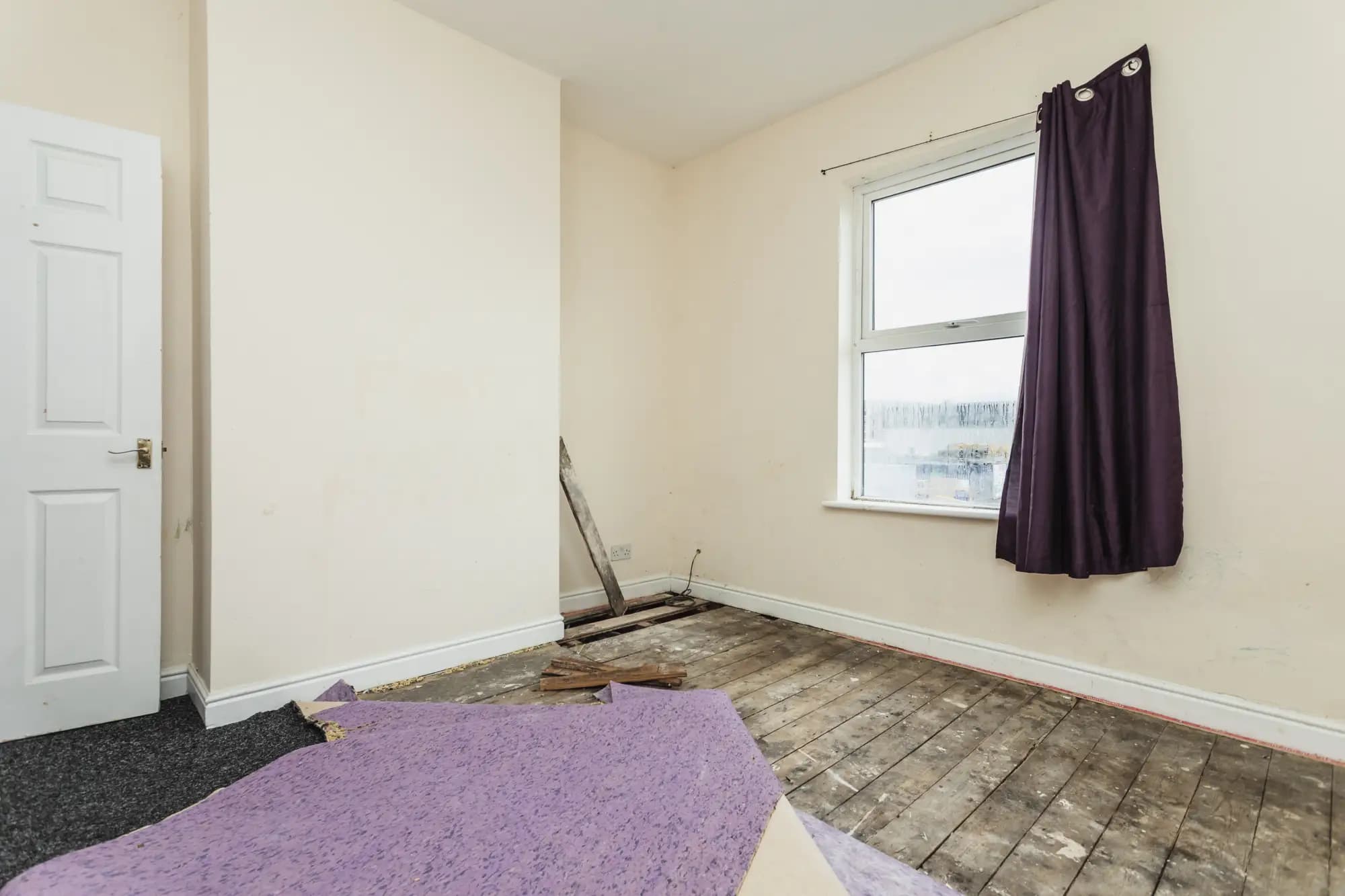 property photo 11 of 23