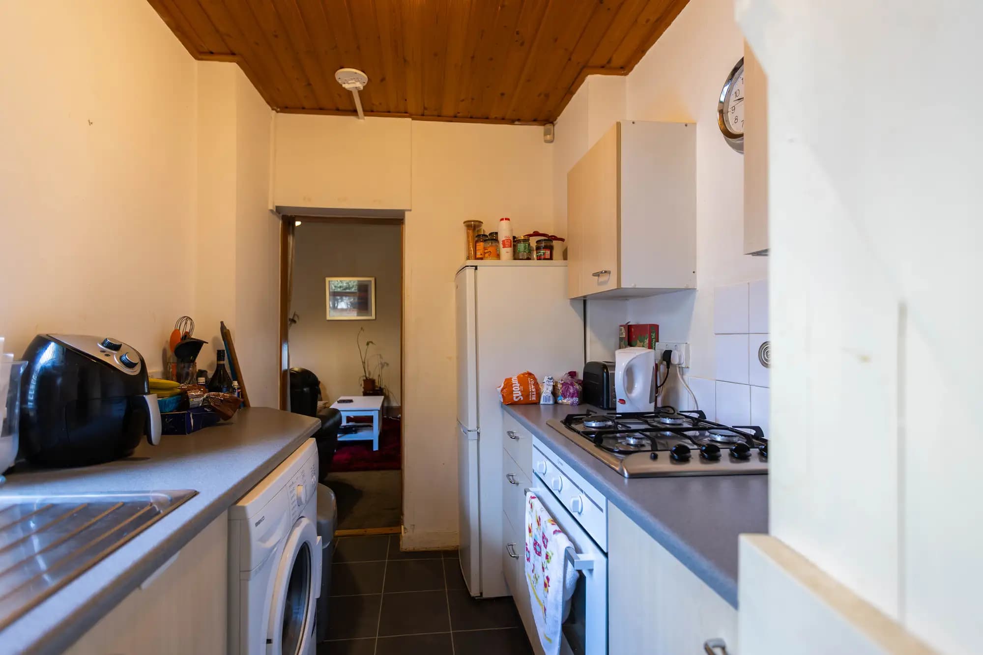 property photo 6 of 16