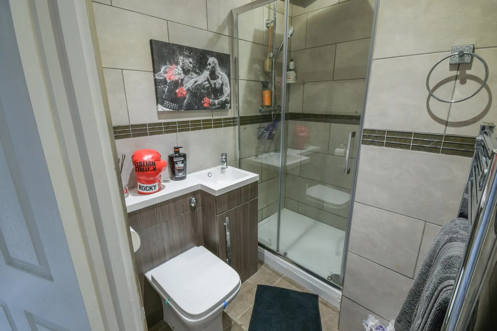 property photo 10 of 20