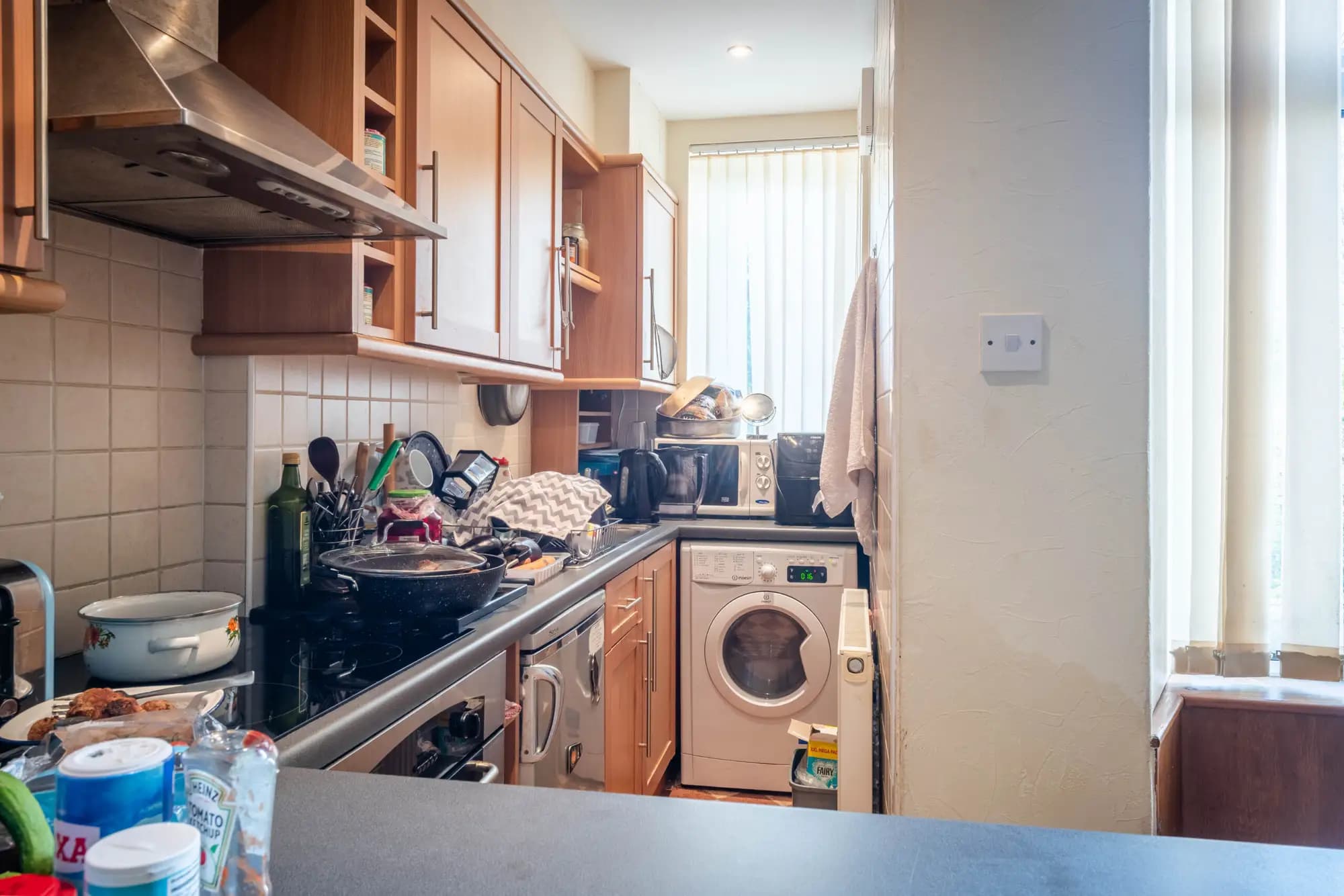 property photo 5 of 12