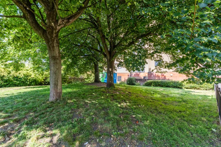 property photo 29 of 32