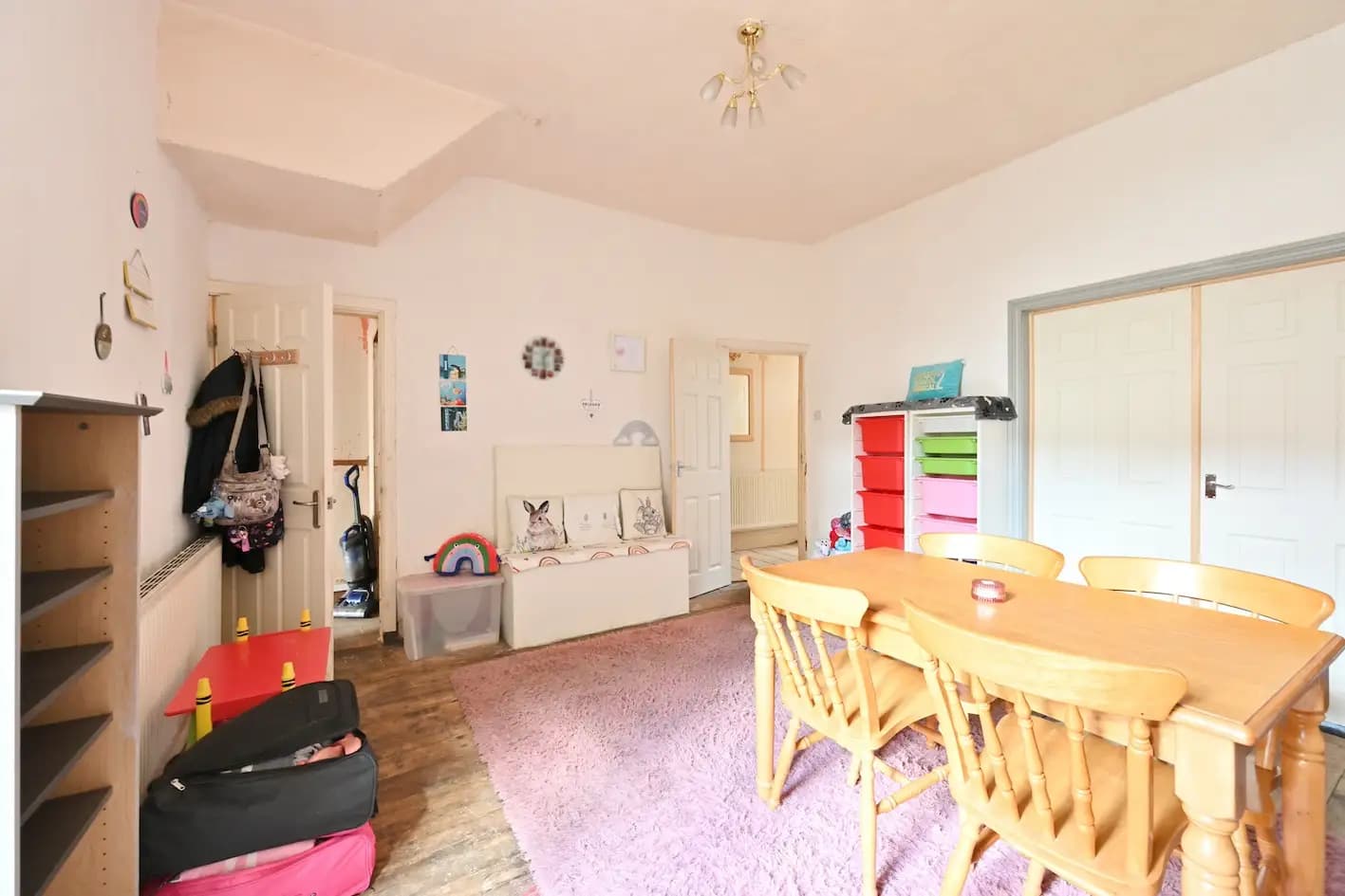 property photo 4 of 18