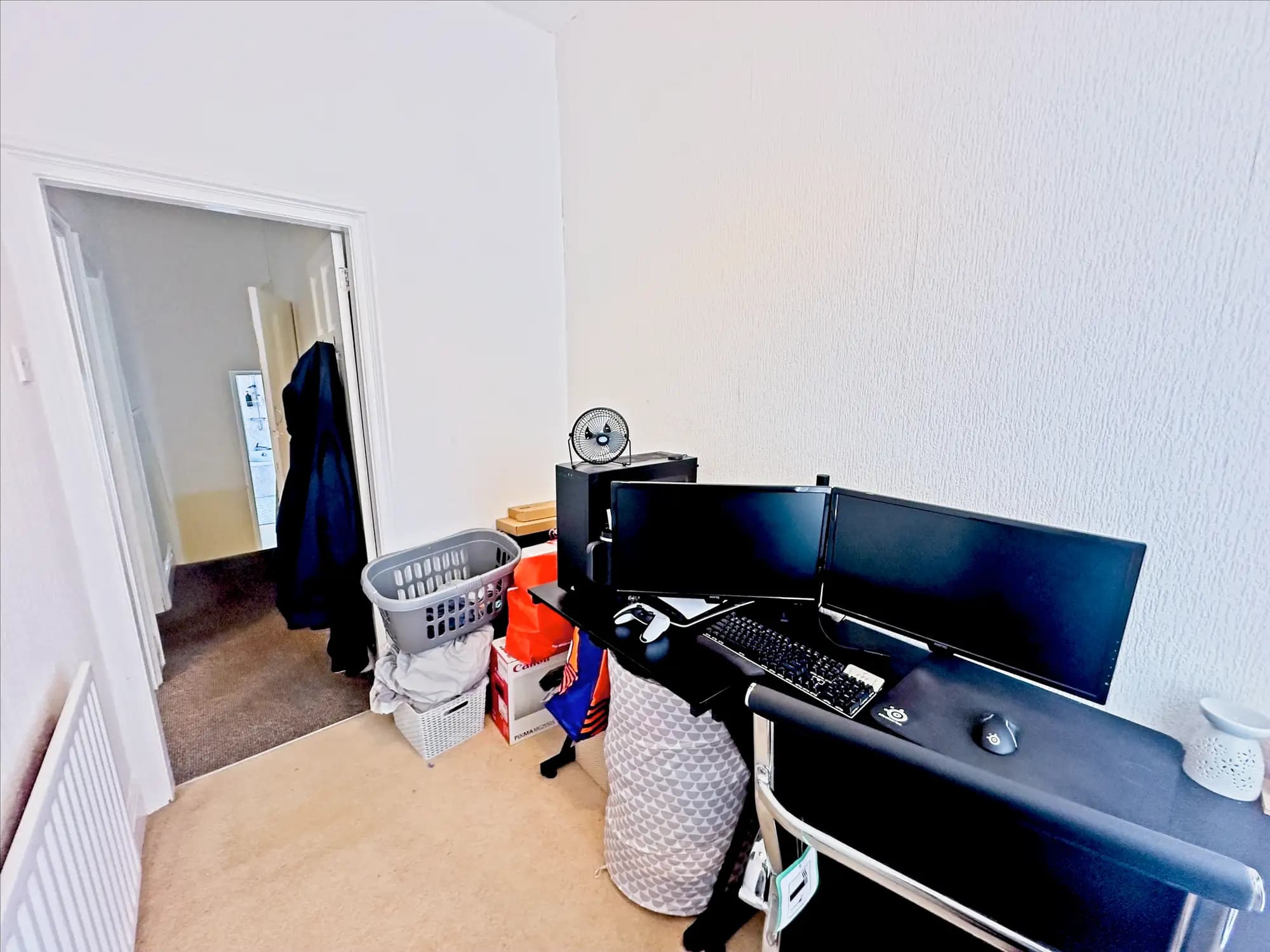 property photo 18 of 25