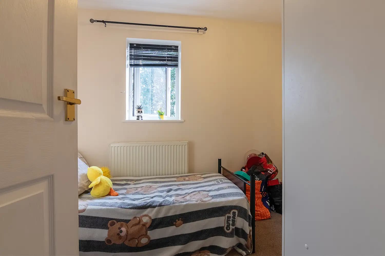 property photo 20 of 30