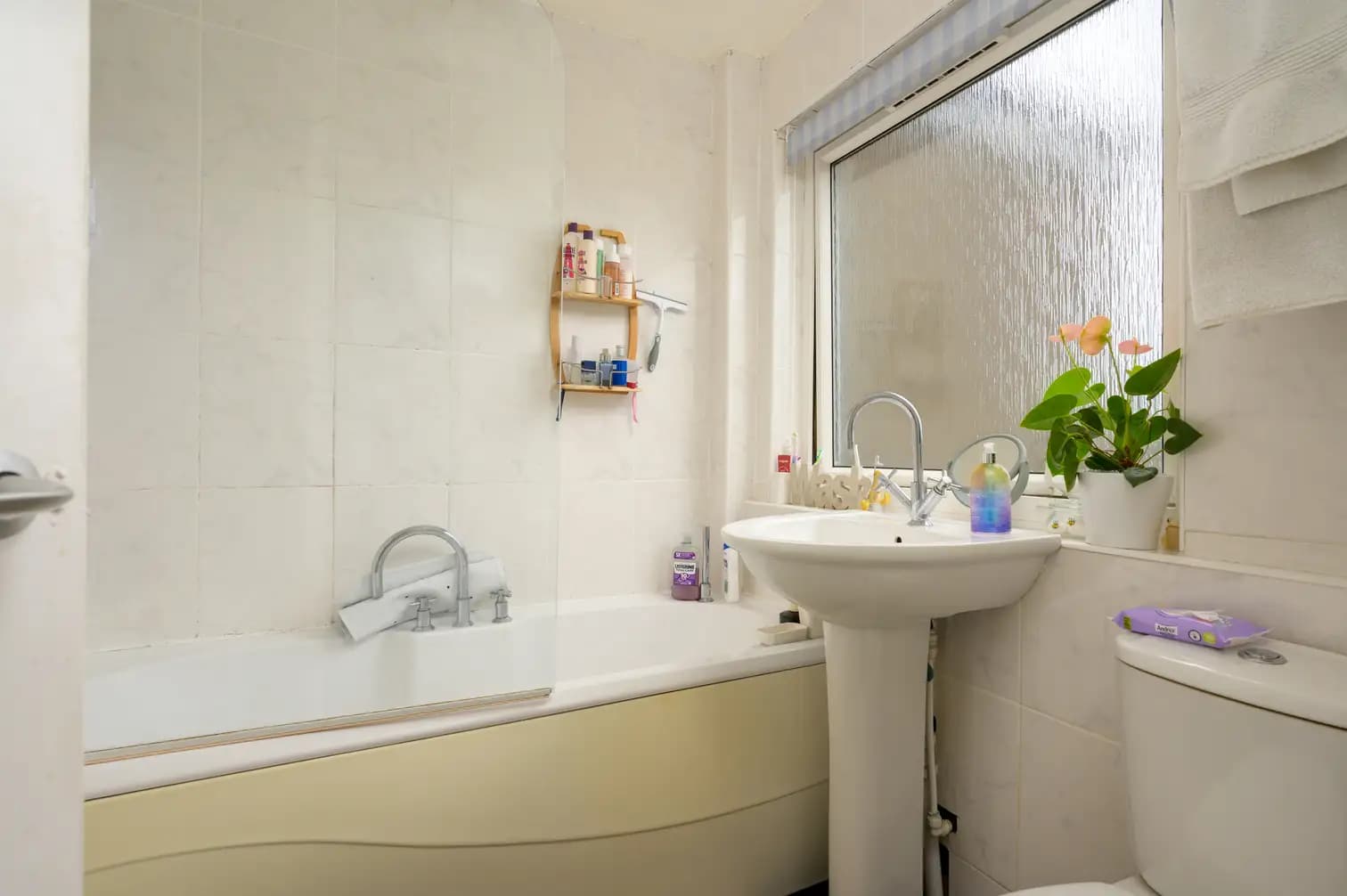 property photo 11 of 19