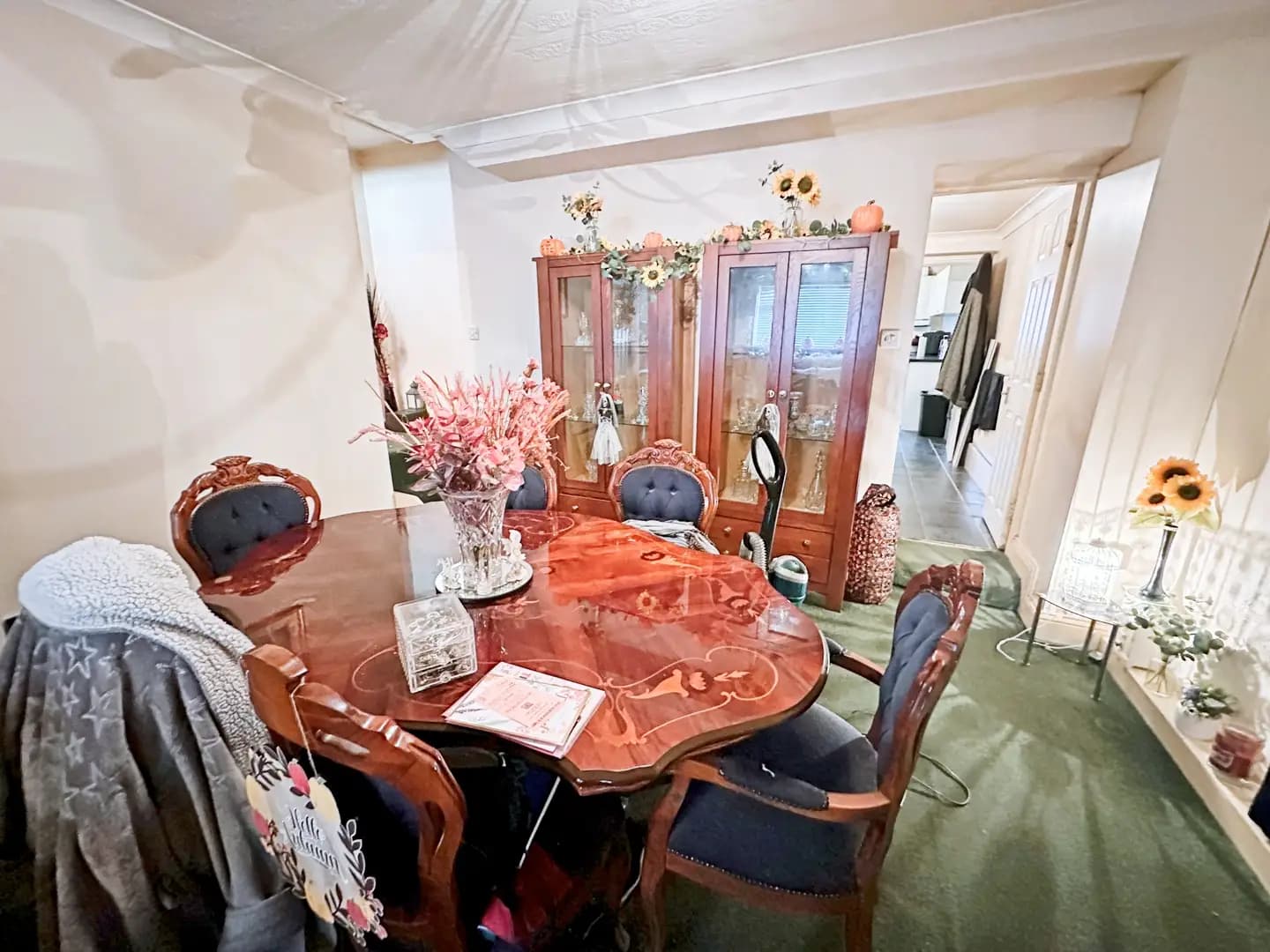 property photo 4 of 30