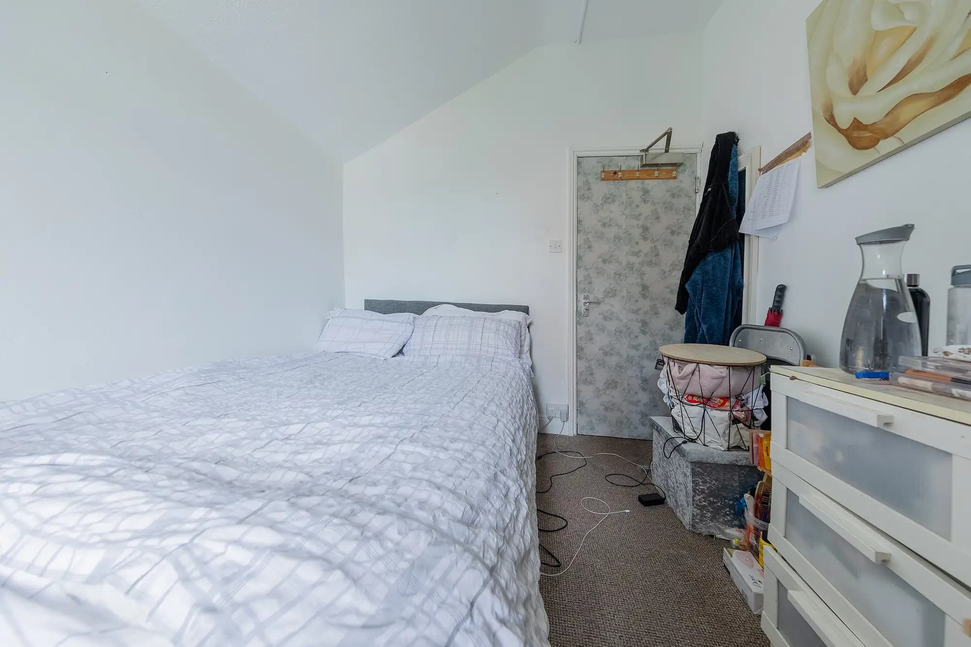 property photo 10 of 25