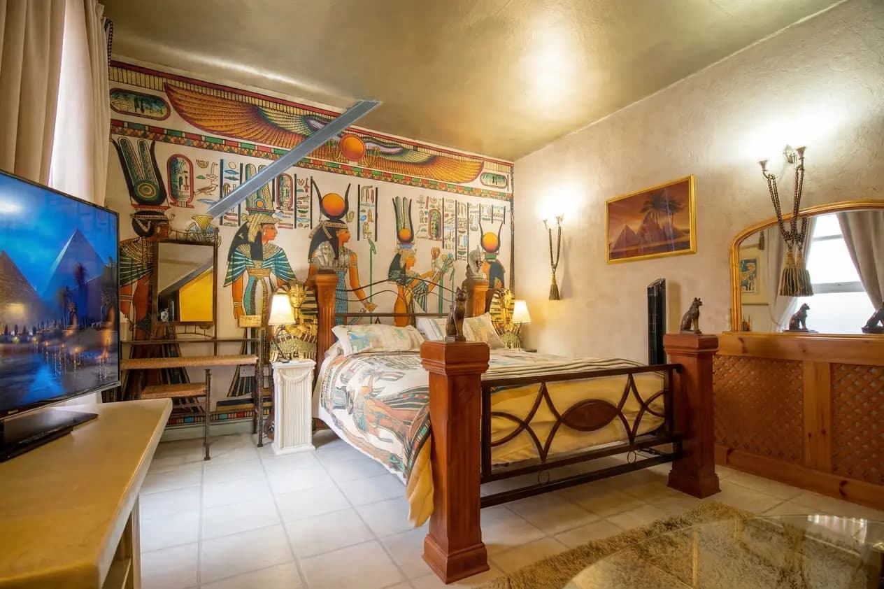 property photo 13 of 35