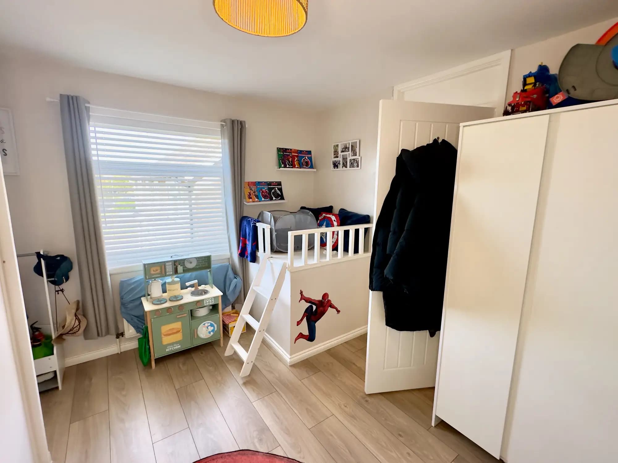 property photo 13 of 20