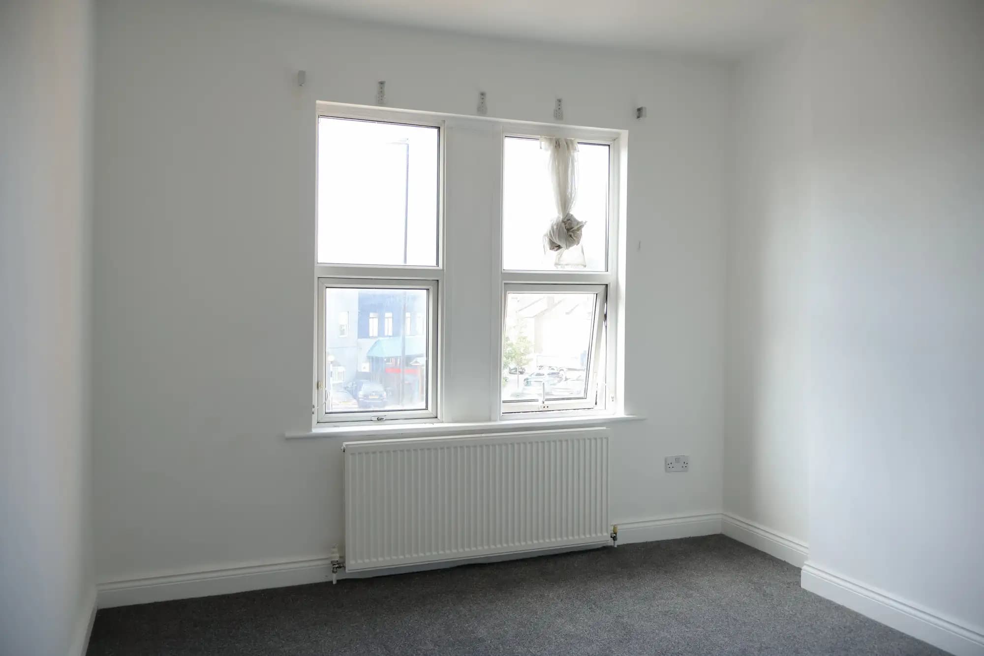 property photo 23 of 37