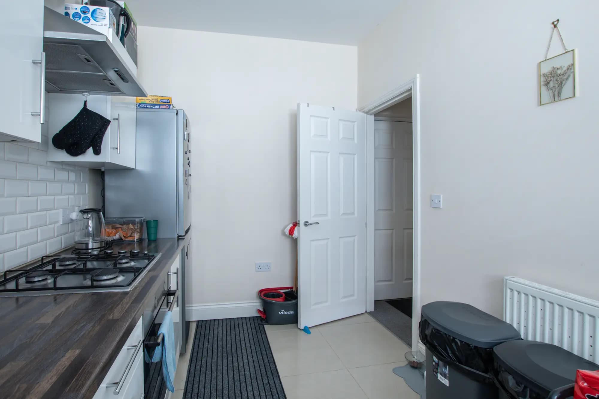 property photo 9 of 18