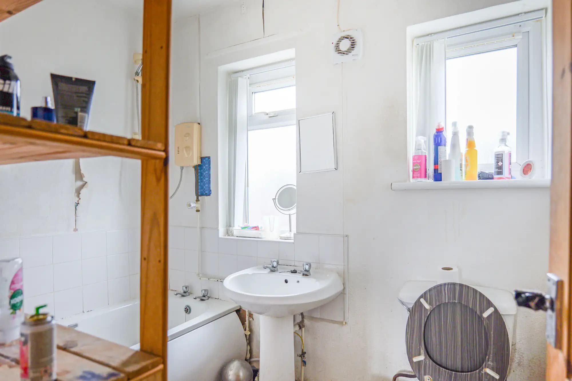 property photo 7 of 15