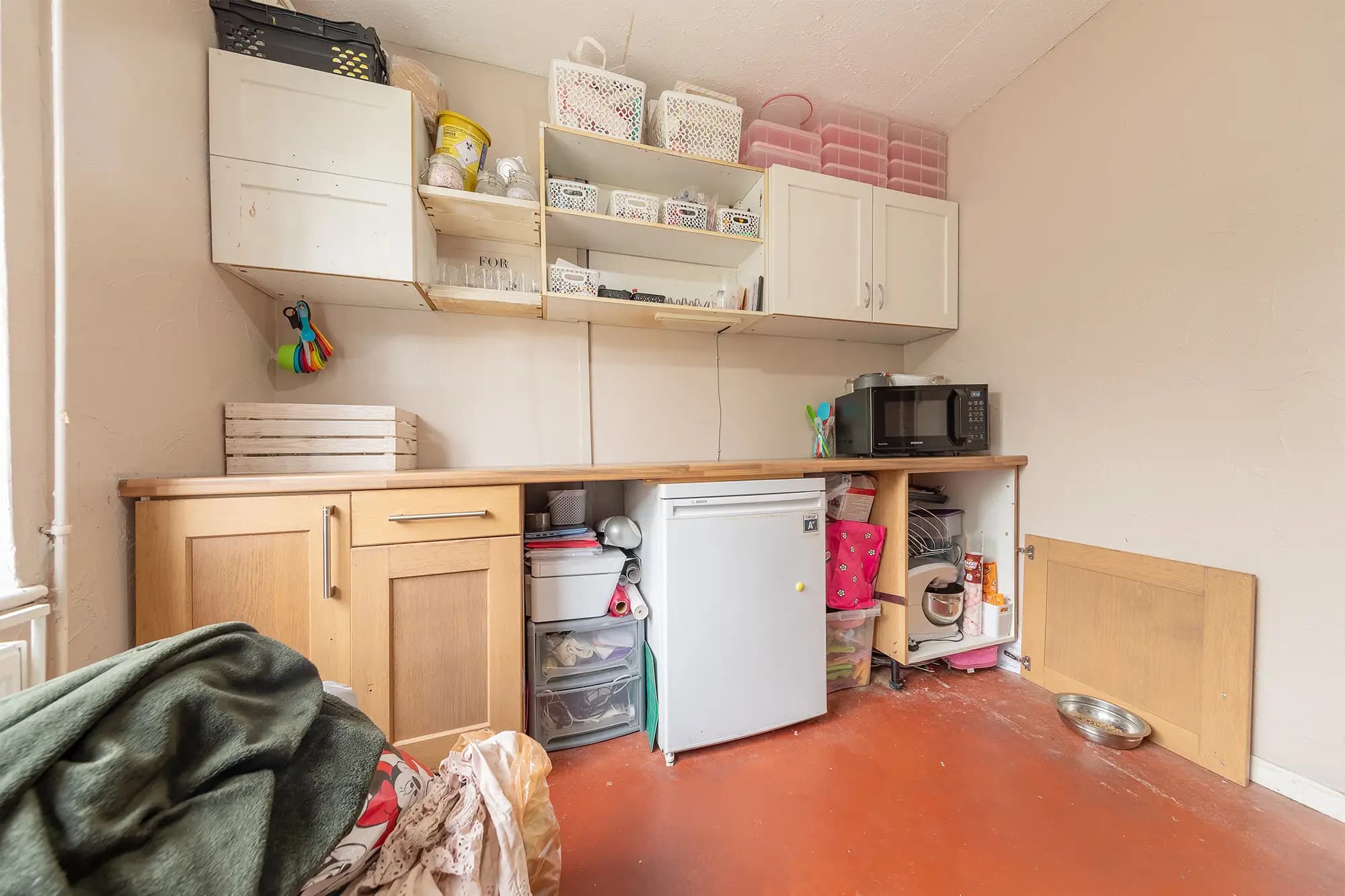 property photo 9 of 31