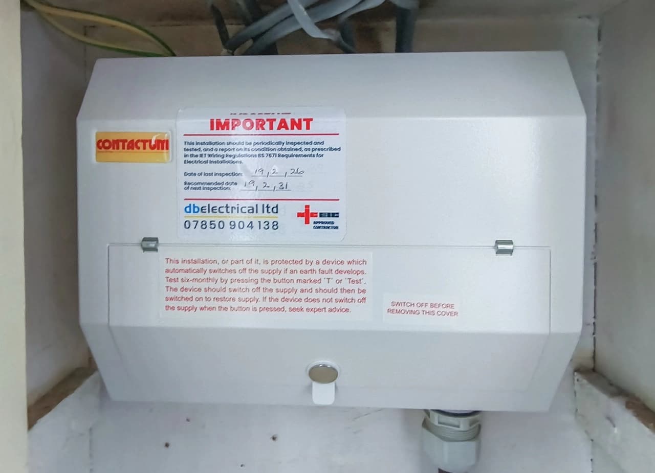 property photo 14 of 16