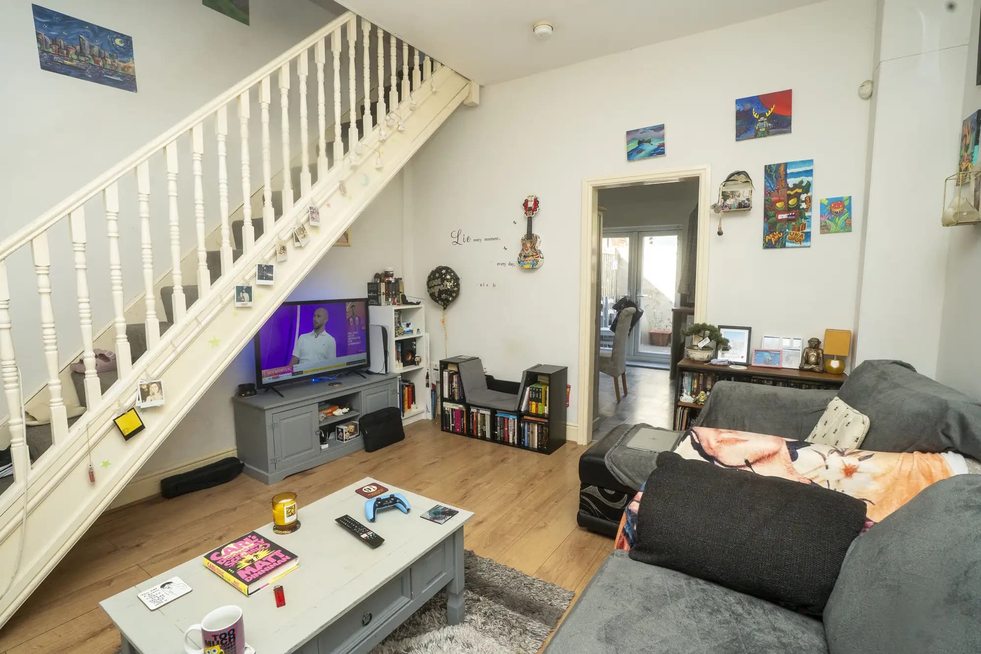 property photo 5 of 31