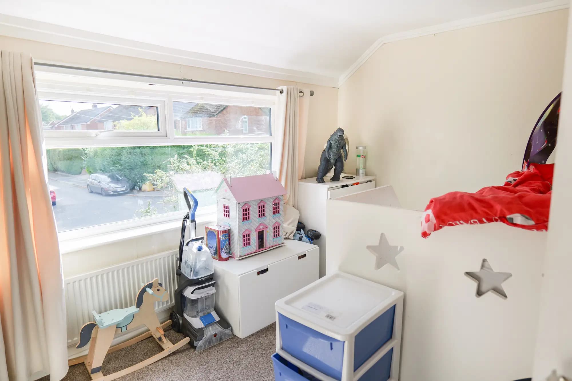 property photo 12 of 19