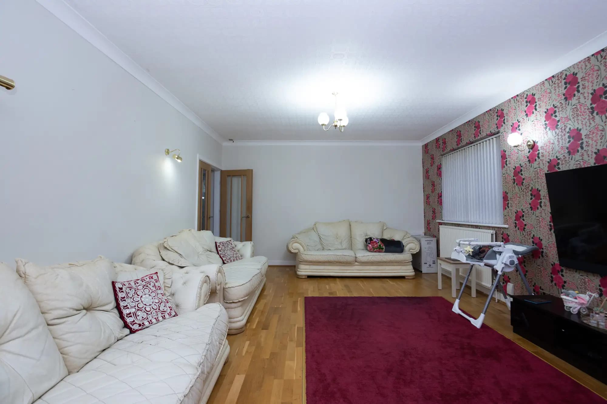 property photo 4 of 20