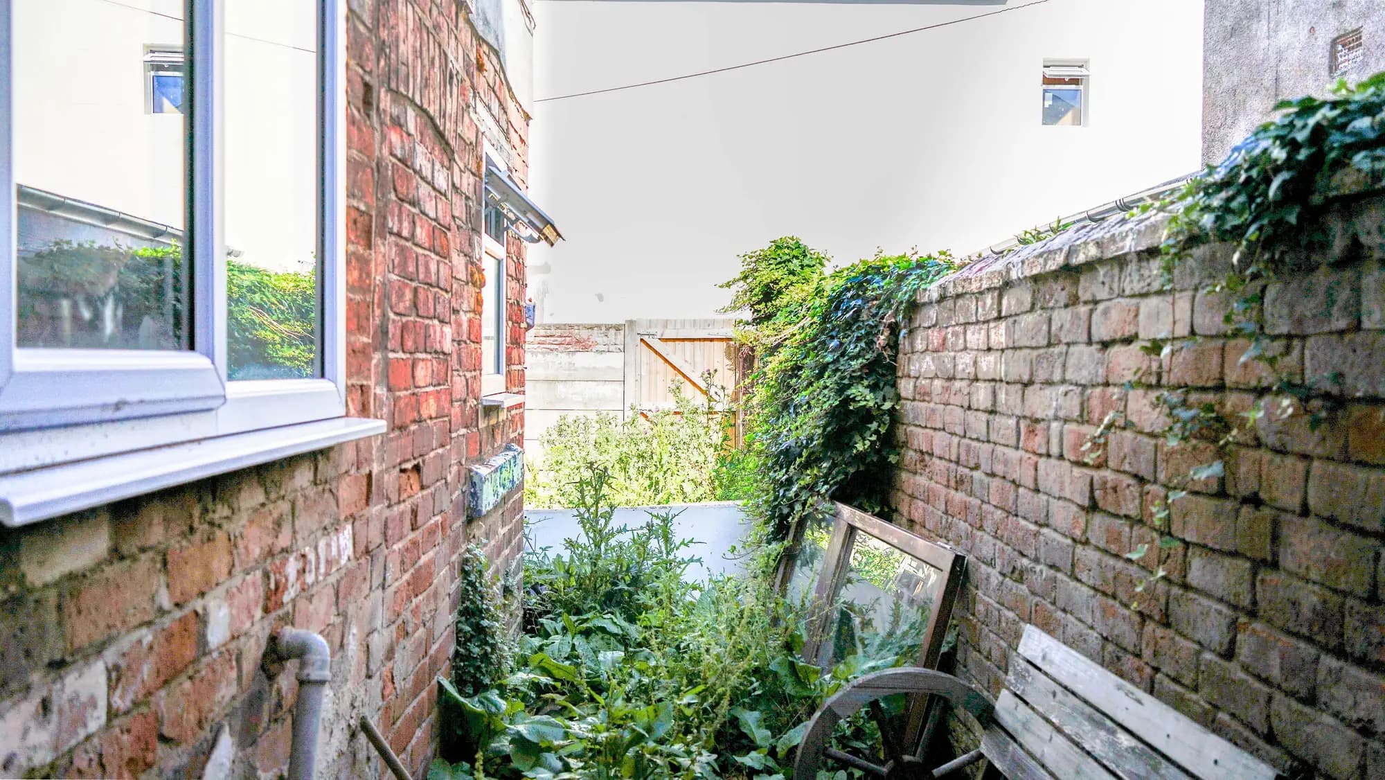 property photo 27 of 29