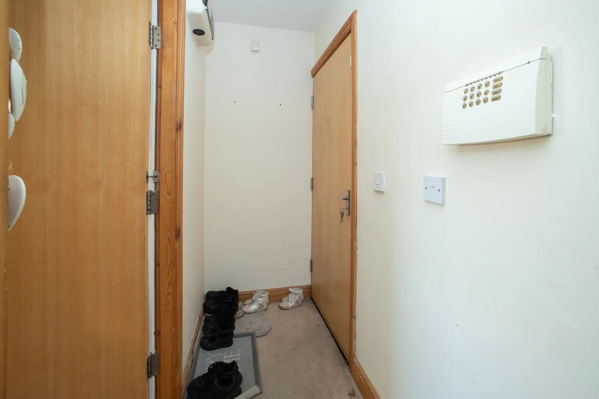 property photo 13 of 16