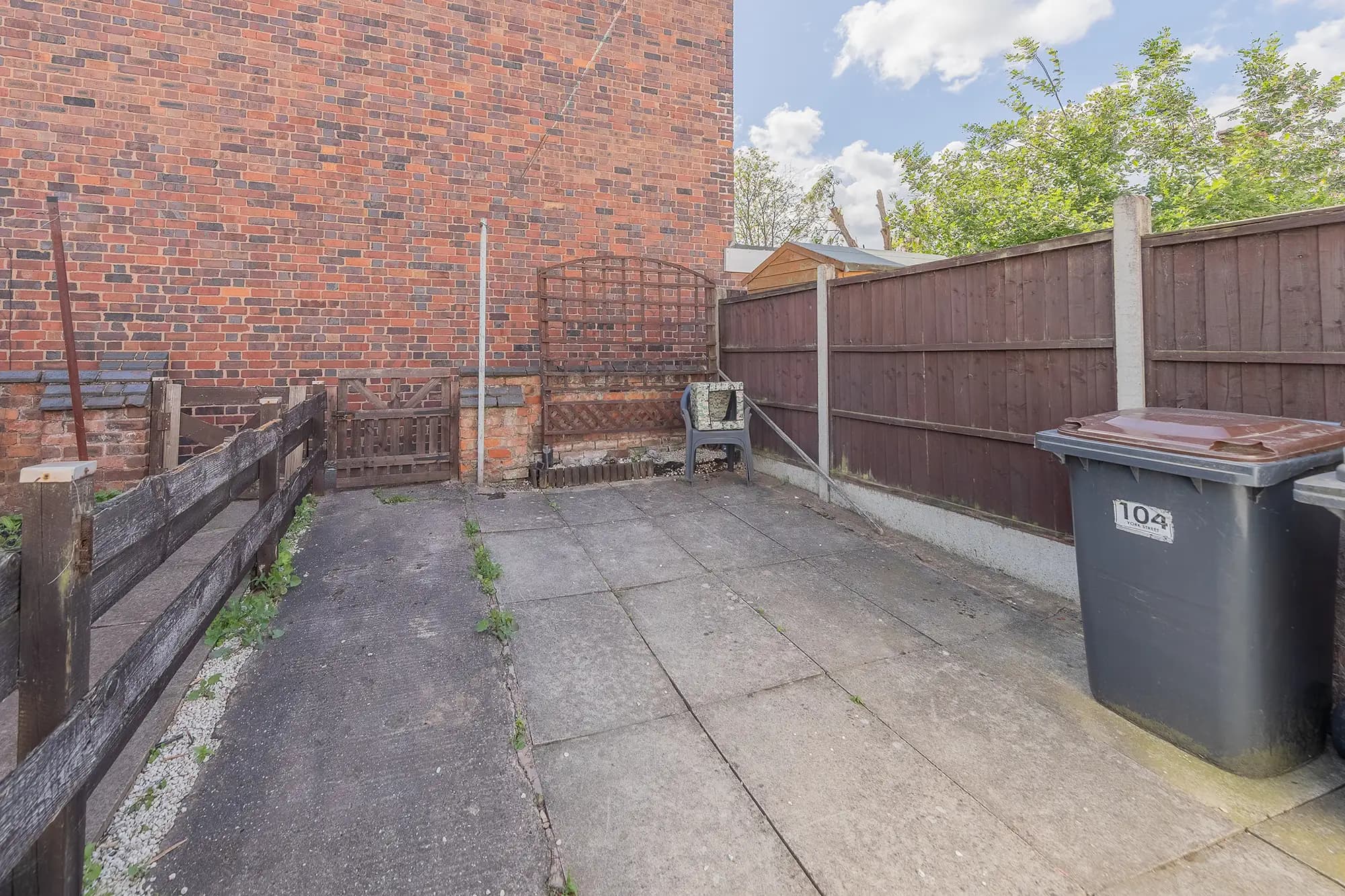 property photo 15 of 17