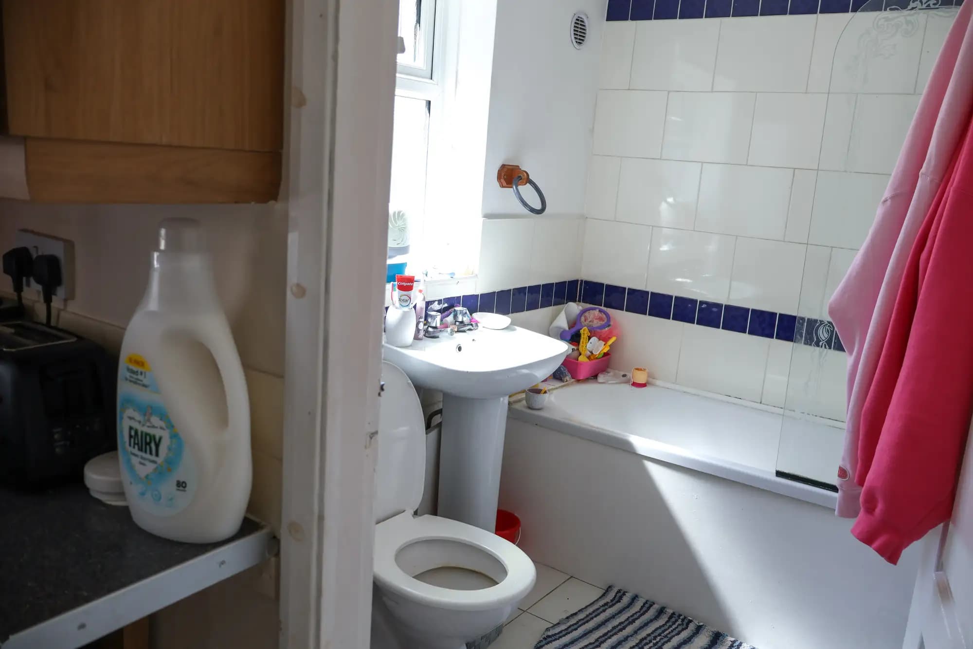property photo 8 of 14