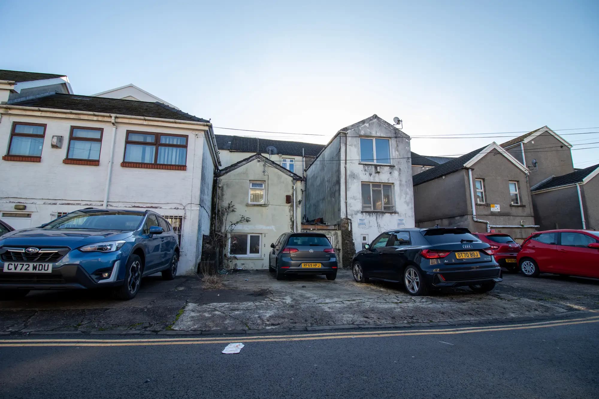 property photo 12 of 17