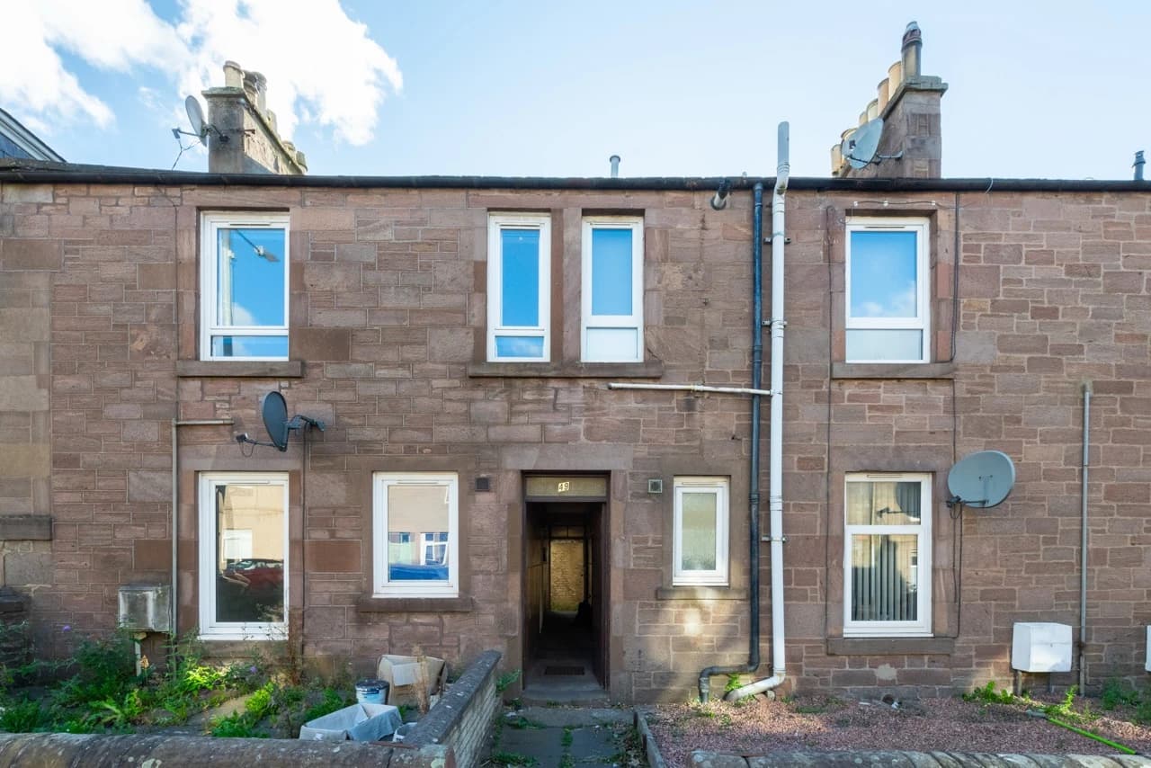 property photo 1 of 17