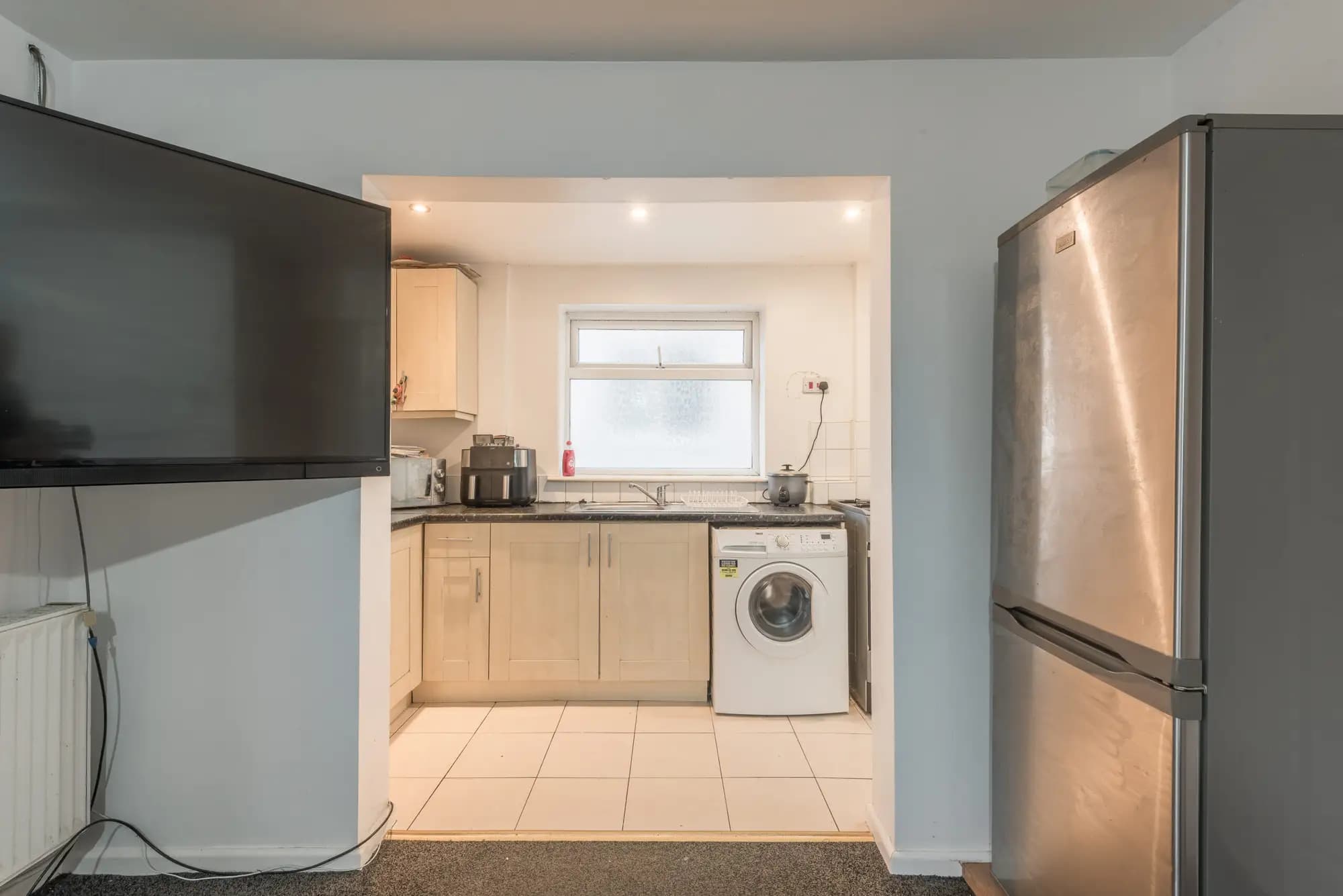 property photo 8 of 37