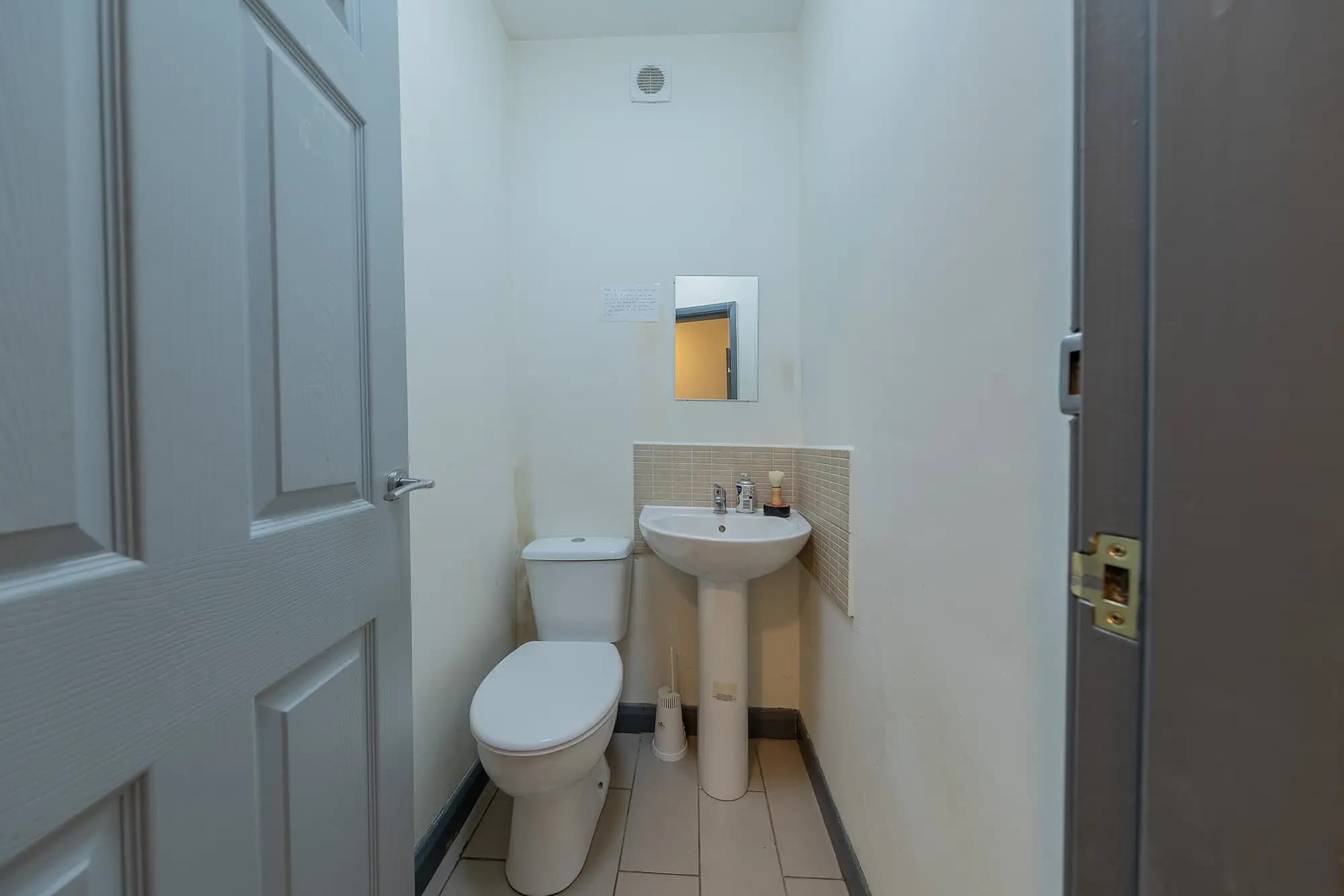 property photo 13 of 38